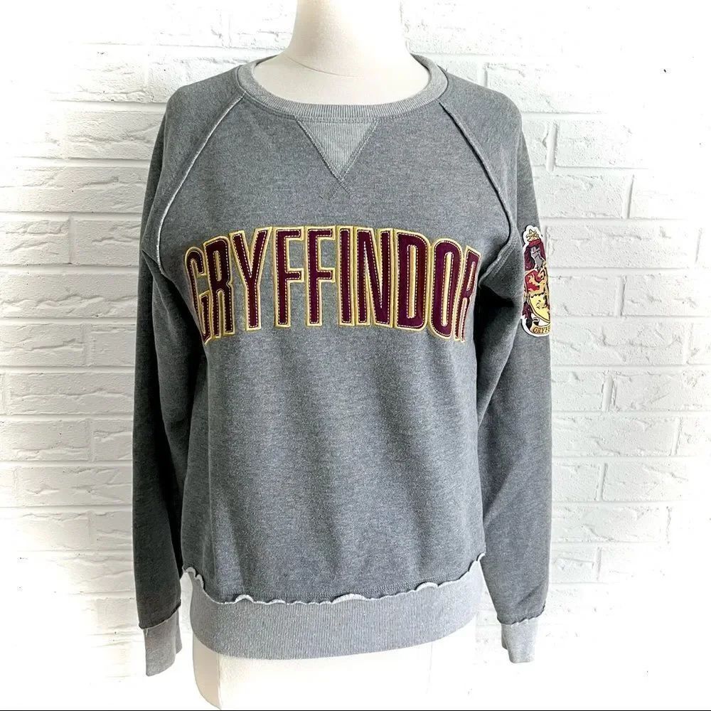 Harry Potter Universal Studios Gryffindor Sweatshirt